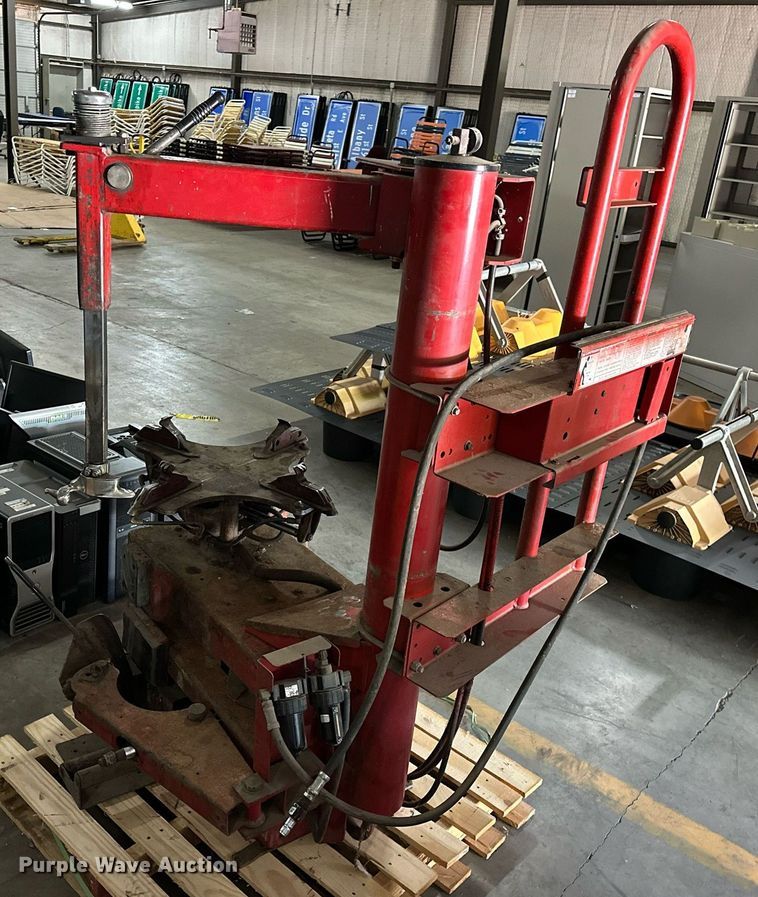 image for item MG9844 Coats 5065AX  rim clamp tire machine