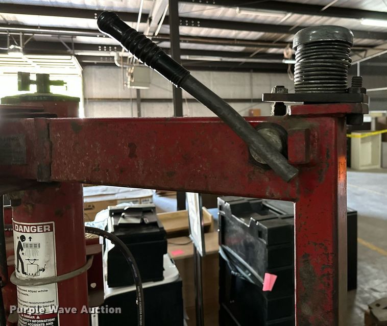 image for item MG9844 Coats 5065AX  rim clamp tire machine