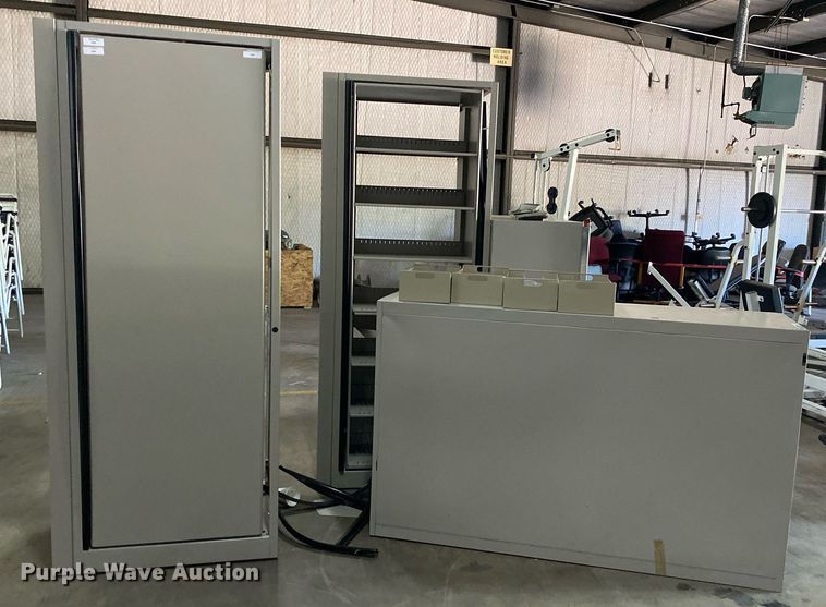 image for item MG9856 (4) cabinets