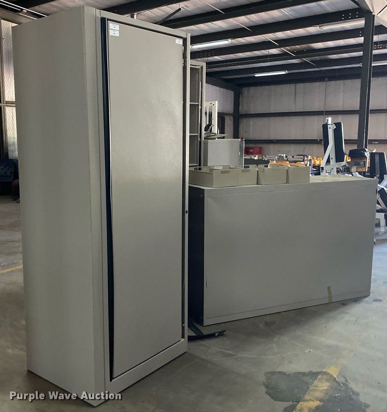 image for item MG9856 (4) cabinets