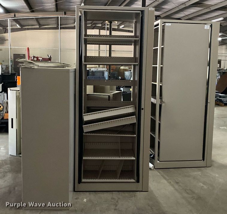 image for item MG9856 (4) cabinets