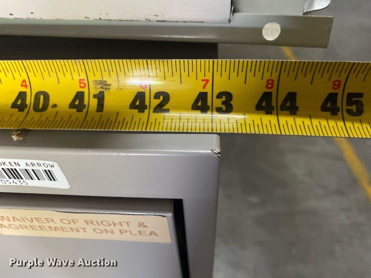 image for item MG9856 (4) cabinets