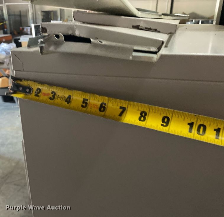 image for item MG9856 (4) cabinets