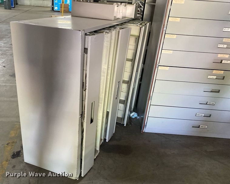 image for item MG9856 (4) cabinets