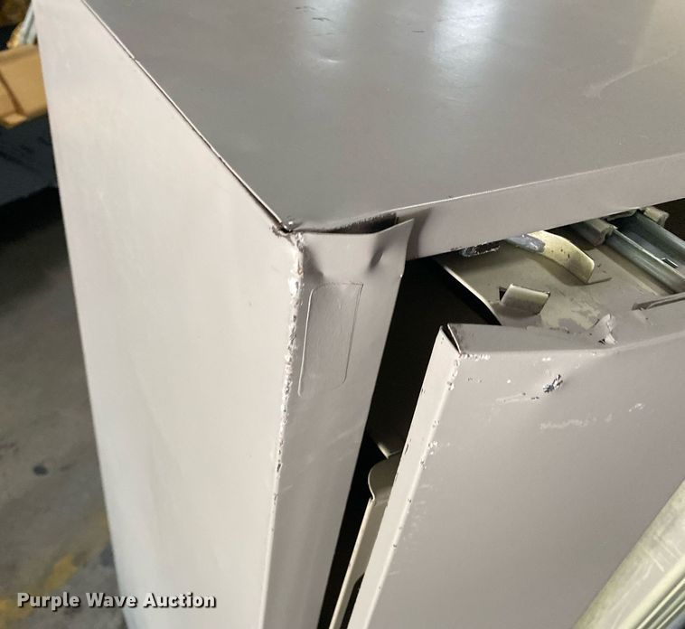 image for item MG9856 (4) cabinets