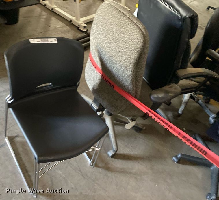 image for item MG9860 Approximately 39 chairs