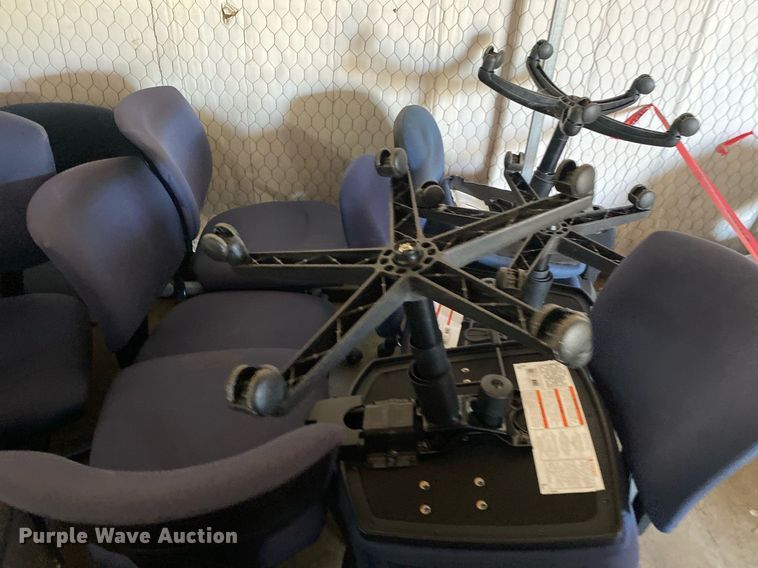 image for item MG9860 Approximately 39 chairs