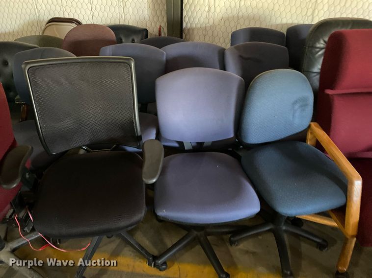 image for item MG9860 Approximately 39 chairs