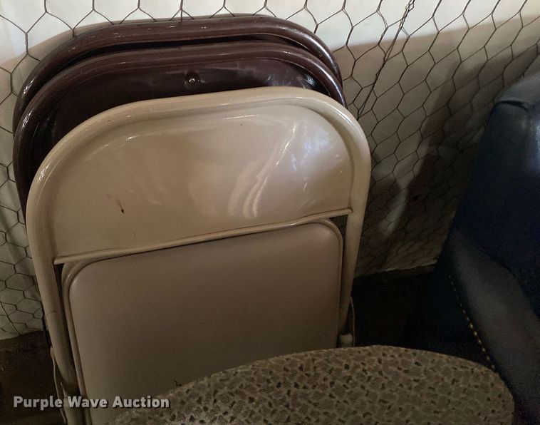 image for item MG9860 Approximately 39 chairs