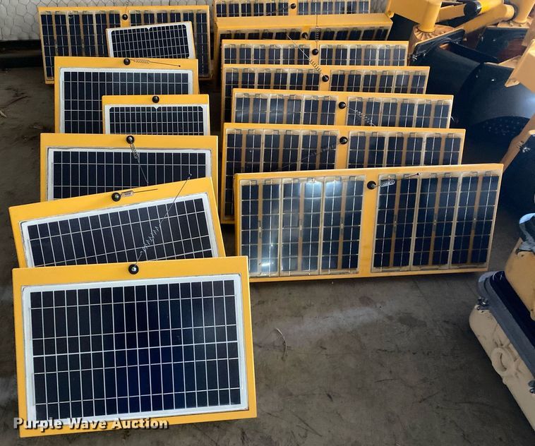 image for item MG9863 (25) traffic lights