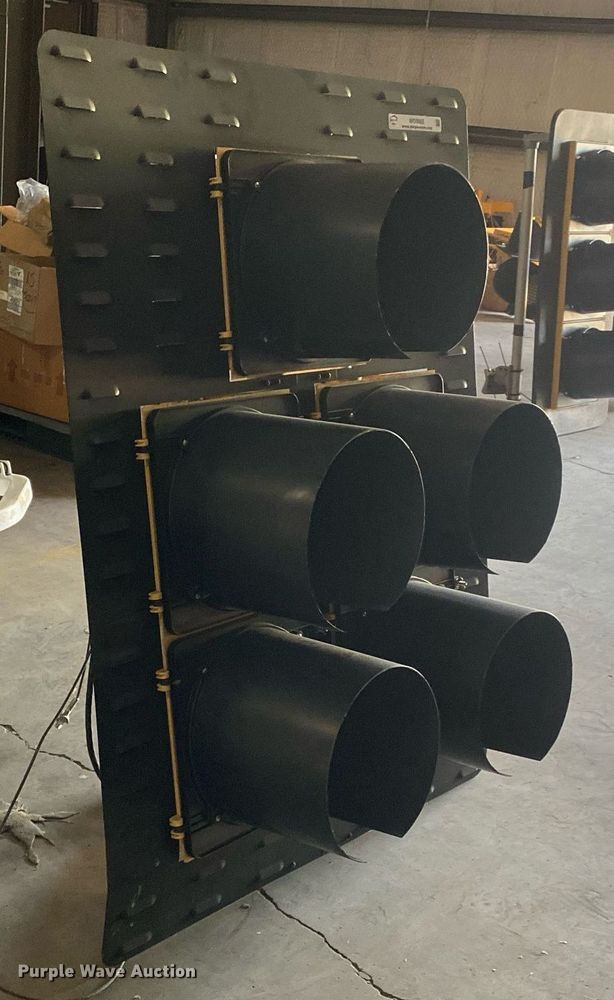 image for item MG9865 Stop light