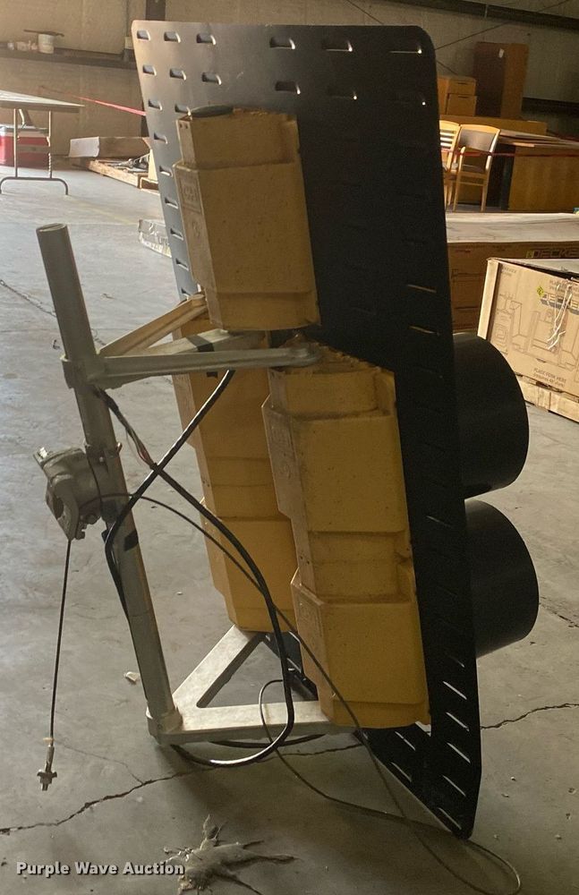 image for item MG9865 Stop light