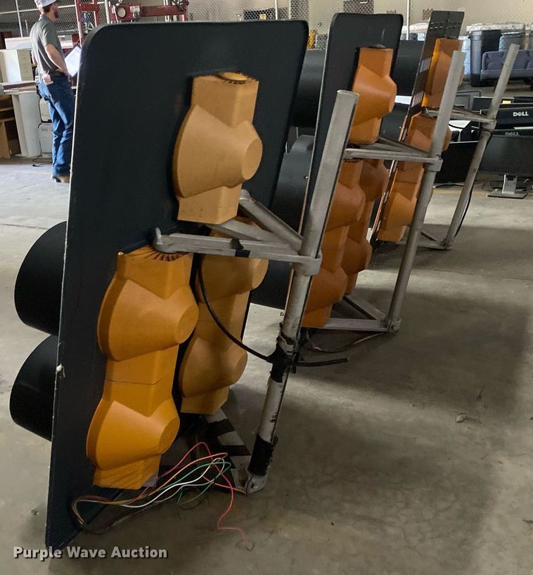 image for item MG9867 (3) stop lights