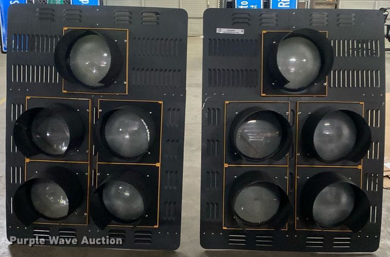 image for item MG9869 (2) stop lights