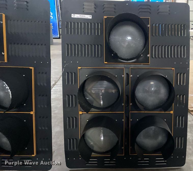 image for item MG9869 (2) stop lights