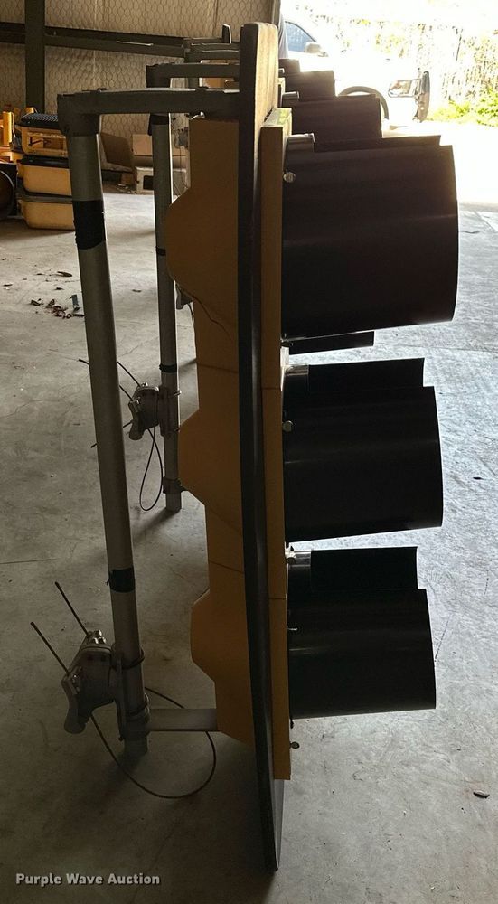 image for item MG9870 (2) stop lights