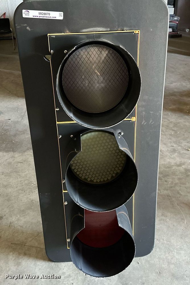 image for item MG9870 (2) stop lights