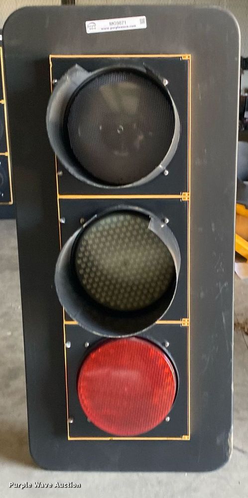 image for item MG9871 Stop light