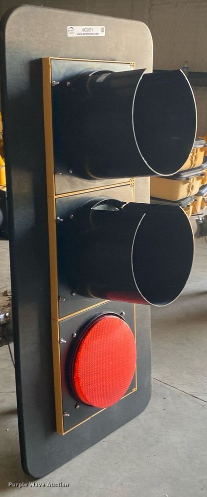 image for item MG9871 Stop light