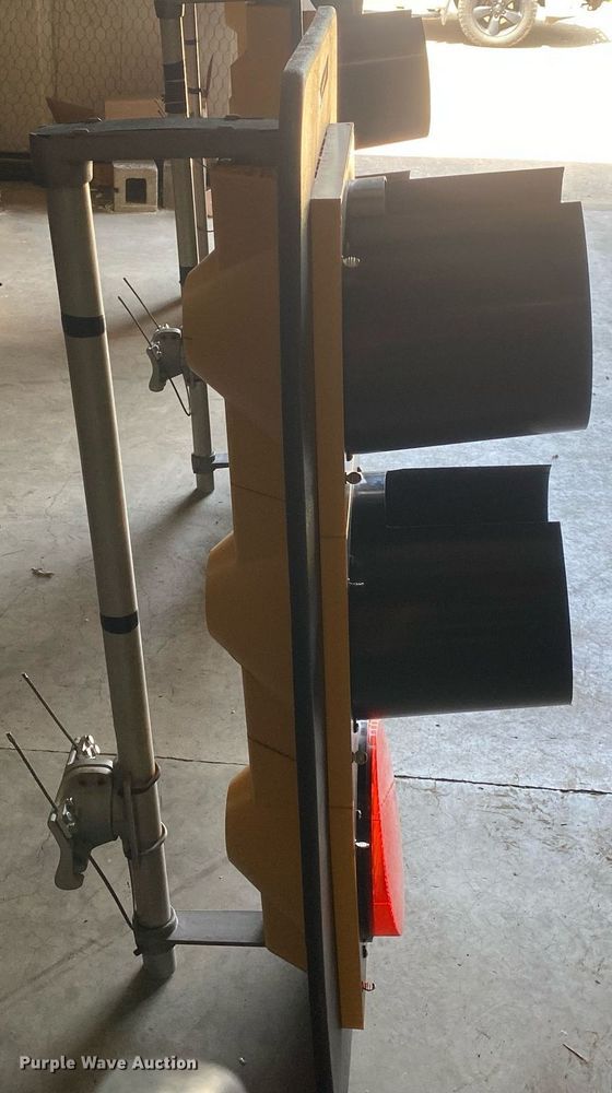 image for item MG9871 Stop light