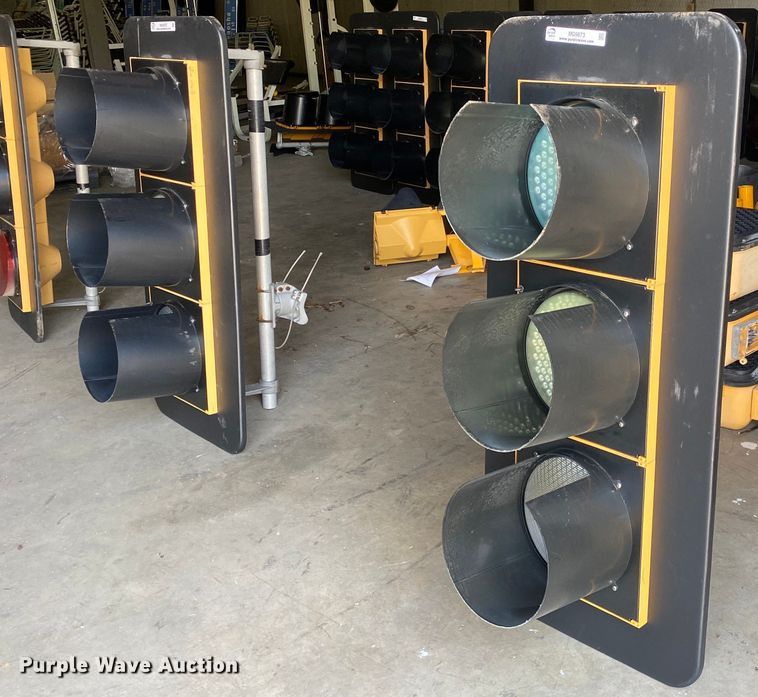 image for item MG9873 Stop light