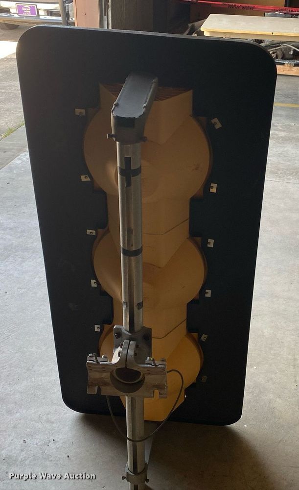 image for item MG9873 Stop light