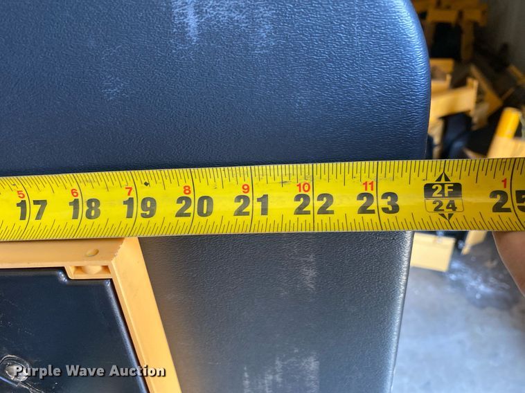 image for item MG9873 Stop light