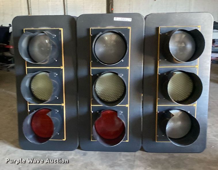 image for item MG9874 (3) stop lights