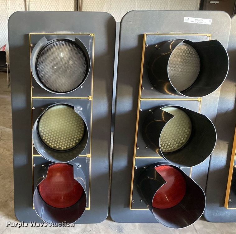 image for item MG9874 (3) stop lights