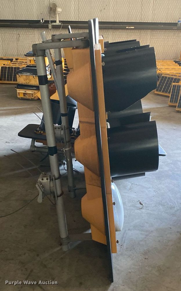 image for item MG9875 (4) stop Lights