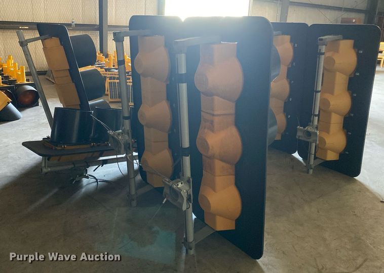 image for item MG9875 (4) stop Lights