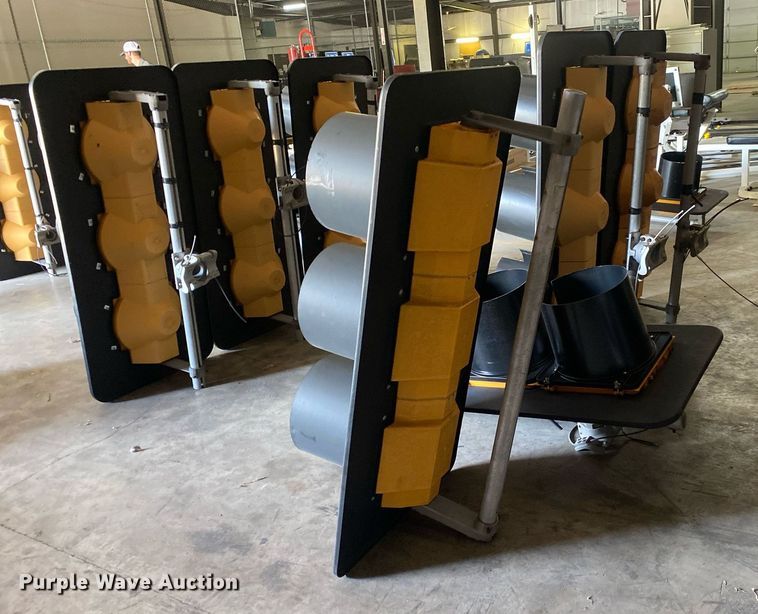 image for item MG9875 (4) stop Lights