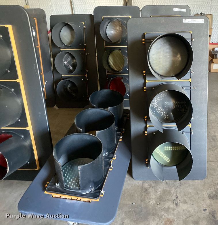 image for item MG9875 (4) stop Lights