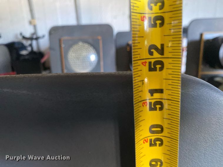 image for item MG9875 (4) stop Lights