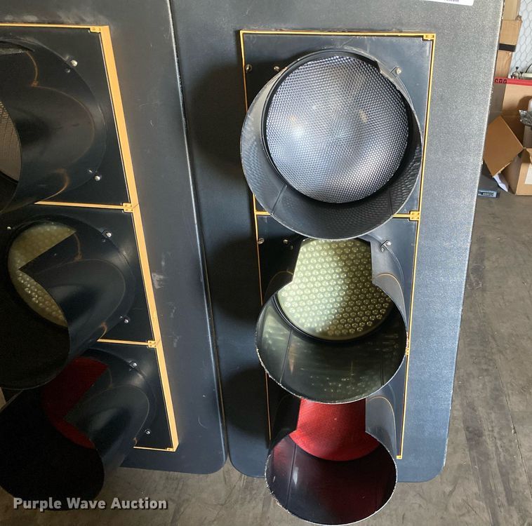 image for item MG9876 (4) stop Lights