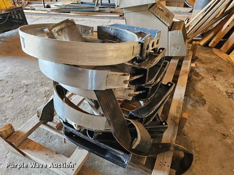 image for item MI9424 Truck parts