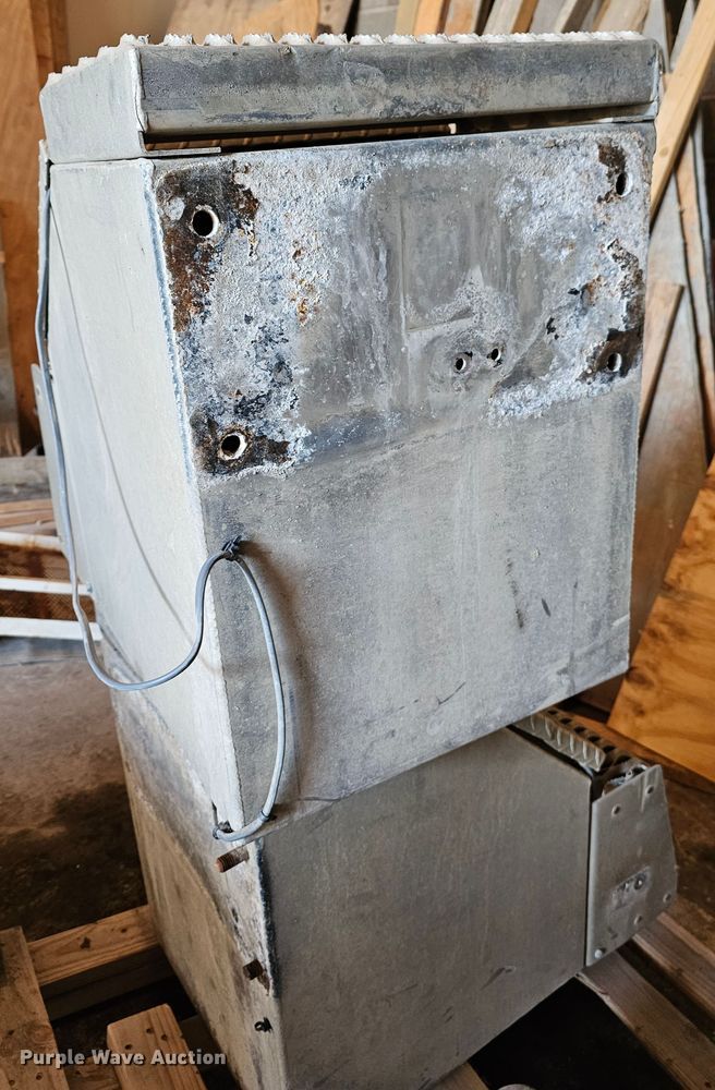 image for item MI9424 Truck parts