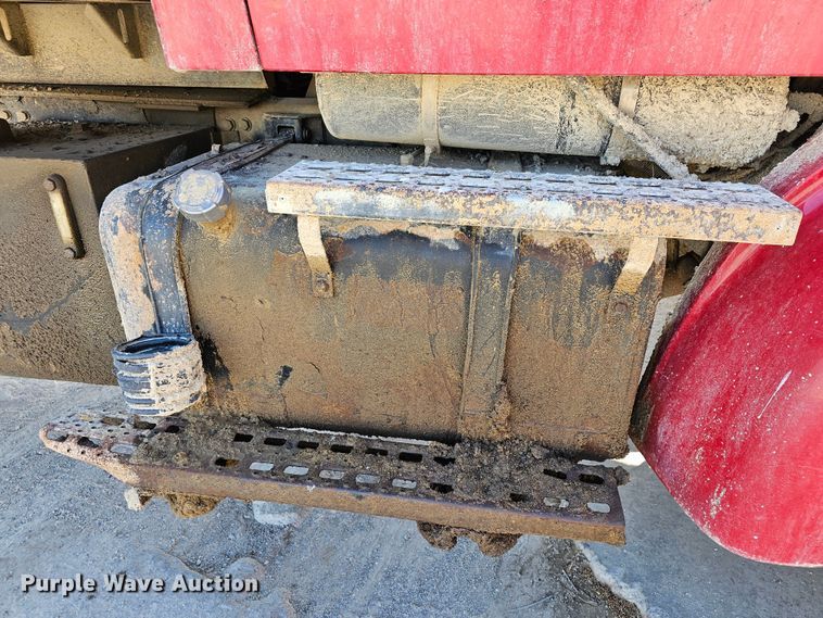 image for item MI9431 2002 Sterling L-Line  dump truck