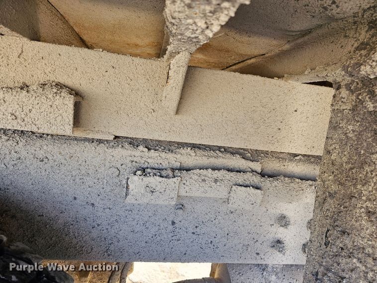 image for item MI9431 2002 Sterling L-Line  dump truck