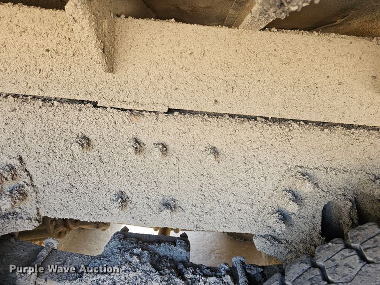 image for item MI9431 2002 Sterling L-Line  dump truck