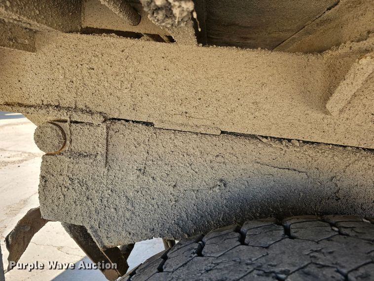 image for item MI9431 2002 Sterling L-Line  dump truck