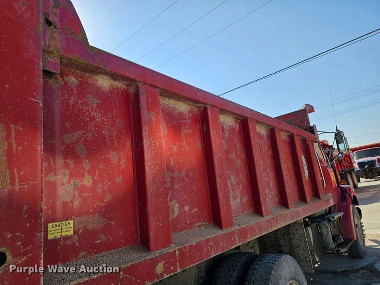 image for item MI9431 2002 Sterling L-Line  dump truck