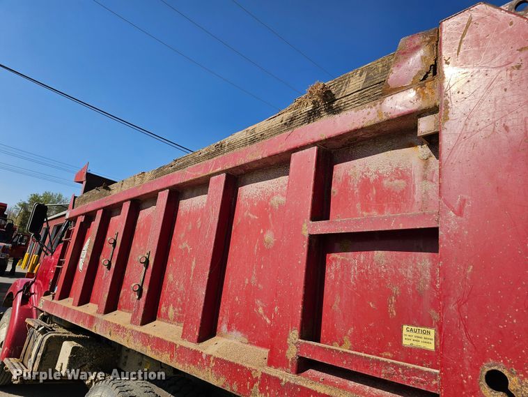 image for item MI9431 2002 Sterling L-Line  dump truck