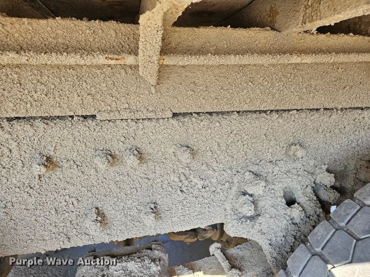 image for item MI9431 2002 Sterling L-Line  dump truck