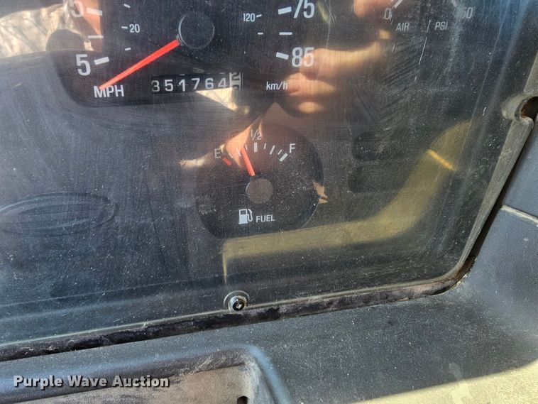 image for item MI9431 2002 Sterling L-Line  dump truck