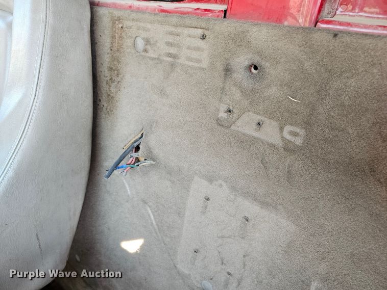 image for item MI9431 2002 Sterling L-Line  dump truck