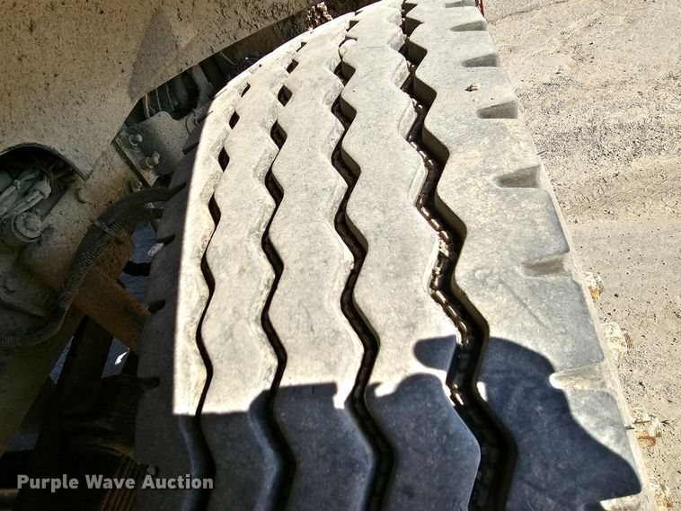 image for item MI9431 2002 Sterling L-Line  dump truck