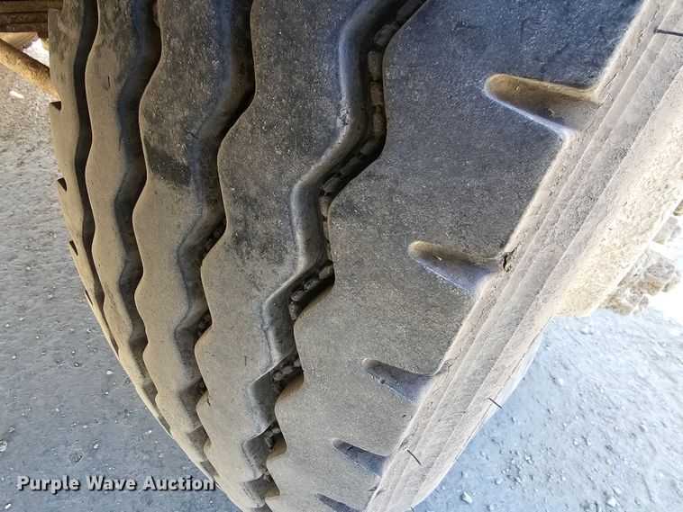 image for item MI9431 2002 Sterling L-Line  dump truck