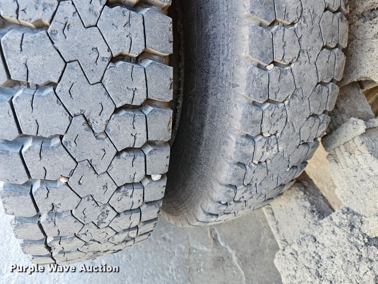 image for item MI9431 2002 Sterling L-Line  dump truck