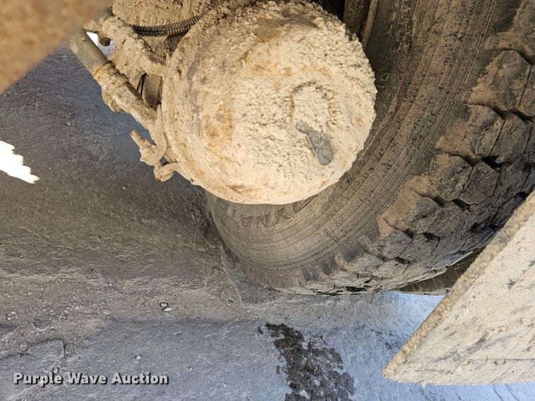 image for item MI9431 2002 Sterling L-Line  dump truck